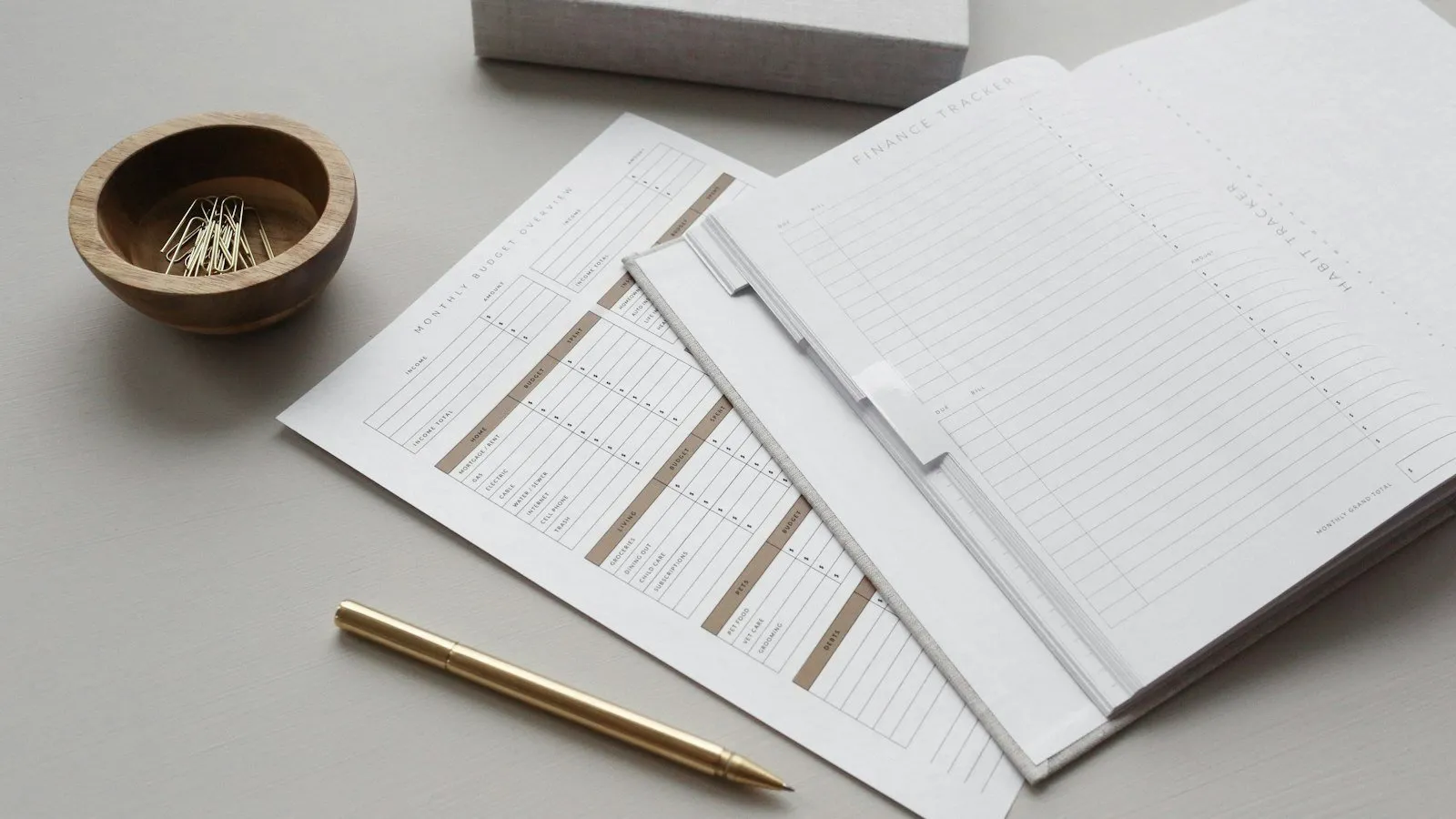 Finance tracker planner with budget sheets