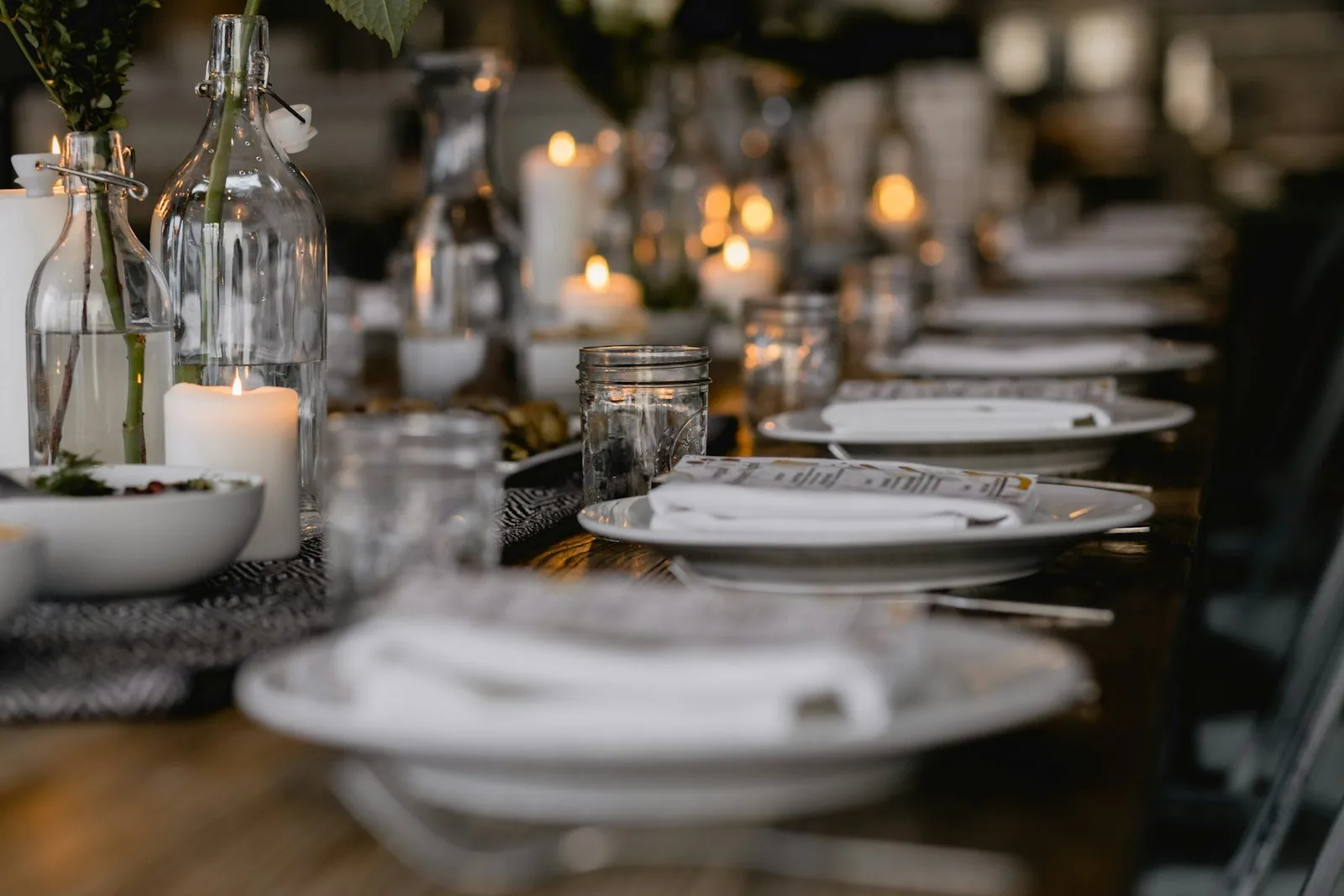 A set dining table
