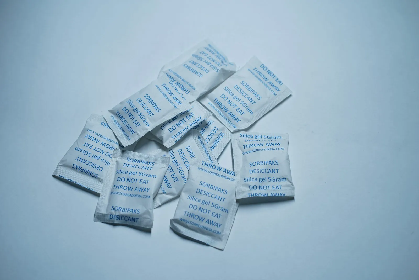 Small sachet packets